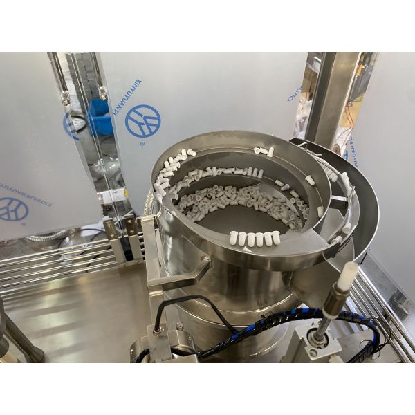 Plunger Type Automatic Plastic Syringe Gel Filling and Capping Machine