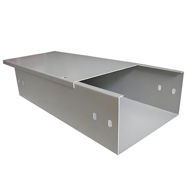 Silver Fully Enclosed Cable Tray / Steel Metal Cable Trough Medium Duty