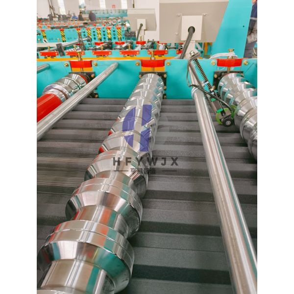 C21 Roofing Sheet Roll Forming Machine With 0.3–0.8mm PPGI Linear Guide High Precision And 23 Row