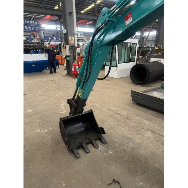 Swamp / Marsh Multipurpose Amphibious Excavator With Multi Hull Pontoon Structure