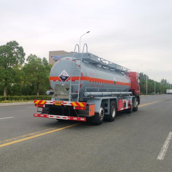 FAW 8x4 29CBM Chemical Tank Truck Water Bowser Truck Fuel Tank Truck for Chemical Liquid