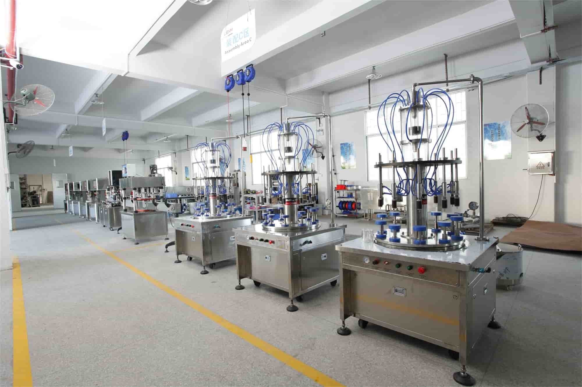 Cosmetics Chemical Liquid Soap Making Machine Mixing Equipment Hydraulic System 3