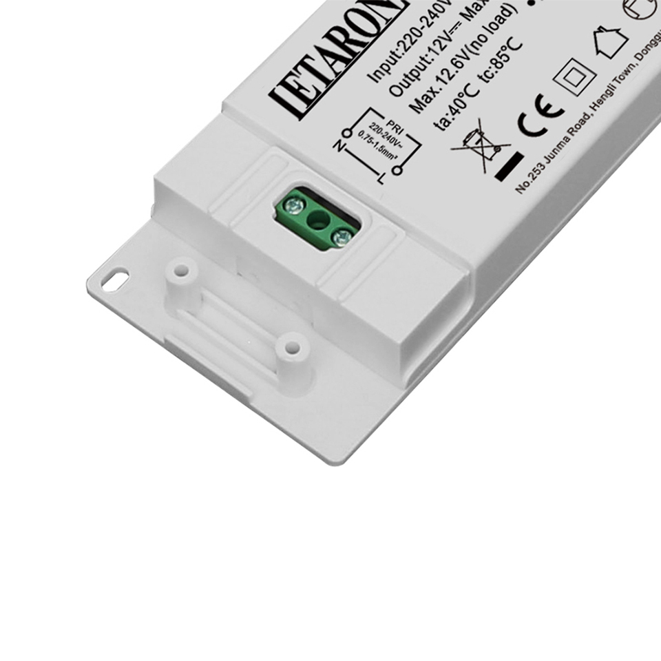 IP44 Flicker Free 30W EU Slim Letaron LED Driver