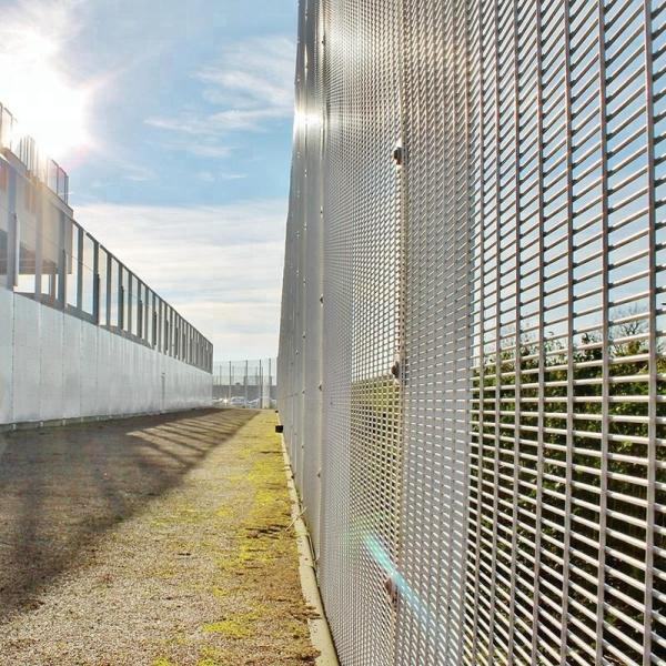 358 Anti -Climb Wire Fence