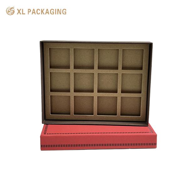 Custom Design Paper Christmas Chocolate Packaging Lid Base Box with Insert White EVA