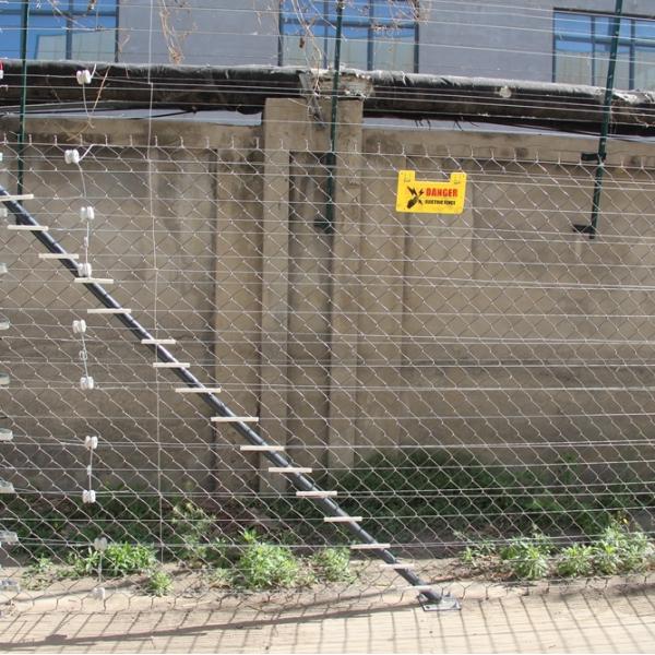 Rectangle Vandal Proof Electric Security Fence Impact Proof