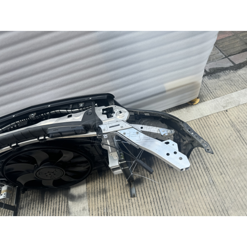2021-2023 E200 E300 E400 Used Front Bumper Front Panel Assembly Suitable for Mercedes Benz E-Class 213 Bumper