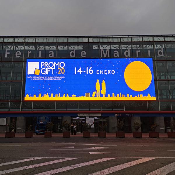 Best P16 Large Outdoor Led Screen Foldable Flexible Led Pixel Screen Led Mesh Screen for Advertising