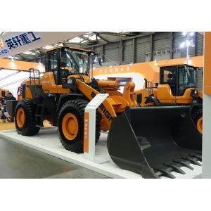 Engineering And Construction Medium Wheel Loader , Compact Tractor Loader