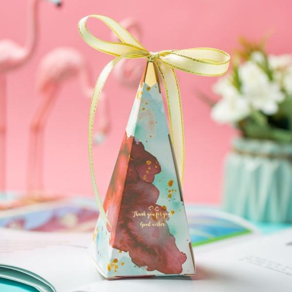 Glossy / Matte Lamination Customized Gift Box House Shaped Gift Paper Packaging Box