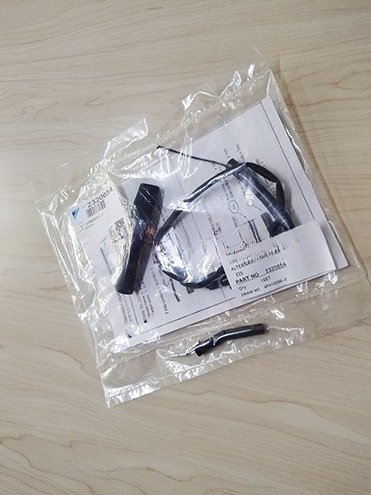 One Plug and Socket for Daikin Carrier Condenser Compressor Reefer Container Spare Parts Thermistore Humidity Sensor Controller Unit