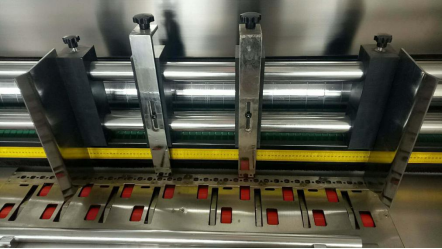 Automatic Full Plc Multicolors Printing Slotting Die Cutting Machine The small boxes making machine