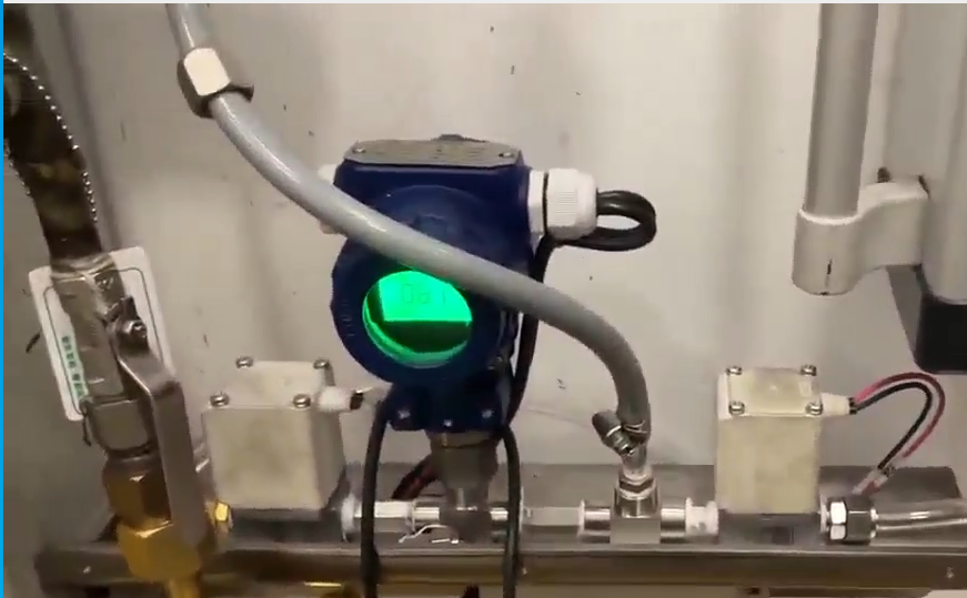 Model 2088 Explosion-Proof Smart Water Pressure Sensor with Black LCD Display and Backlight Option
