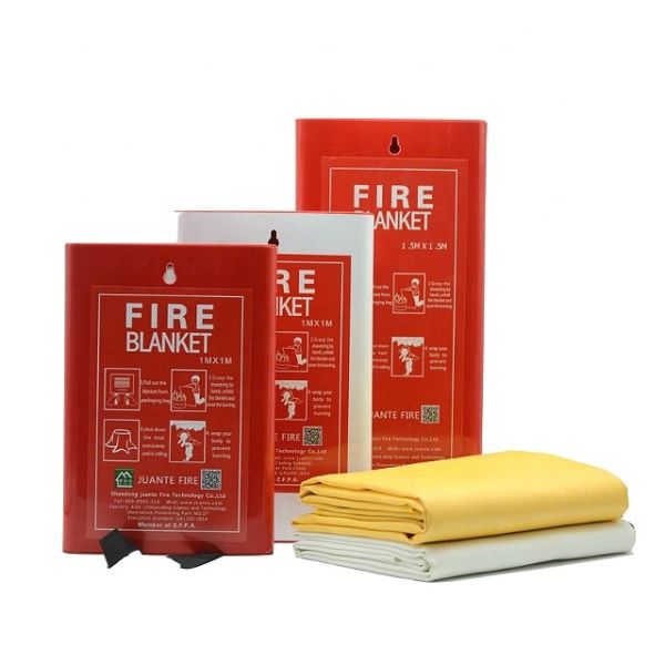 Household Emergency Type 1.2*1.2-meter Thick Welding Fire Blanket, 4-millimeter Thick Kitchen Fire Blanket