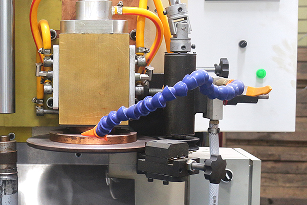Hwashi Automatic TIG Welding Machine 40000A Shock Absorber And Seam