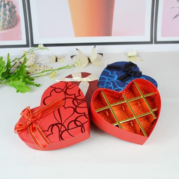 Red Customized Gift Box Heart Shaped Paper Chocolate Packaging Box With Logo Printing