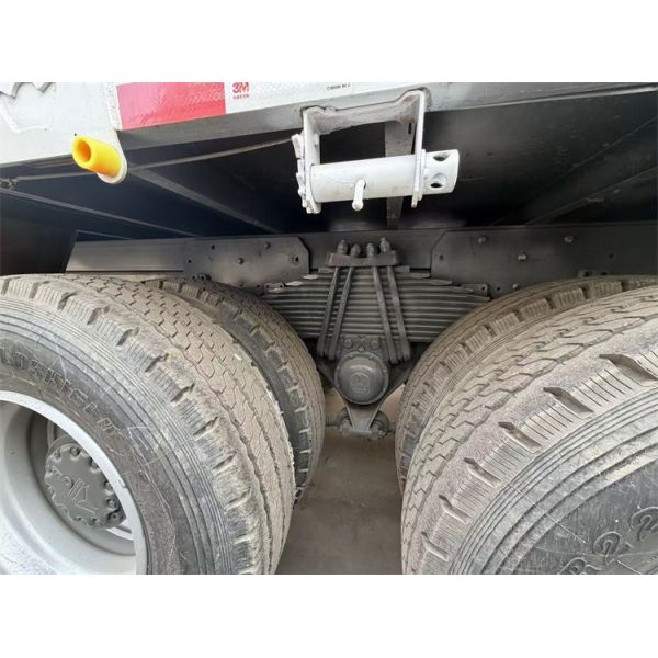 5.8m to 6.8m High Sided Flatbed Cargo Truck 10Tires Sinotruk HOWO 6x4