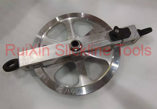 API Pressure Control Wireline Hay Pulley 12 Inch Slickline Operation