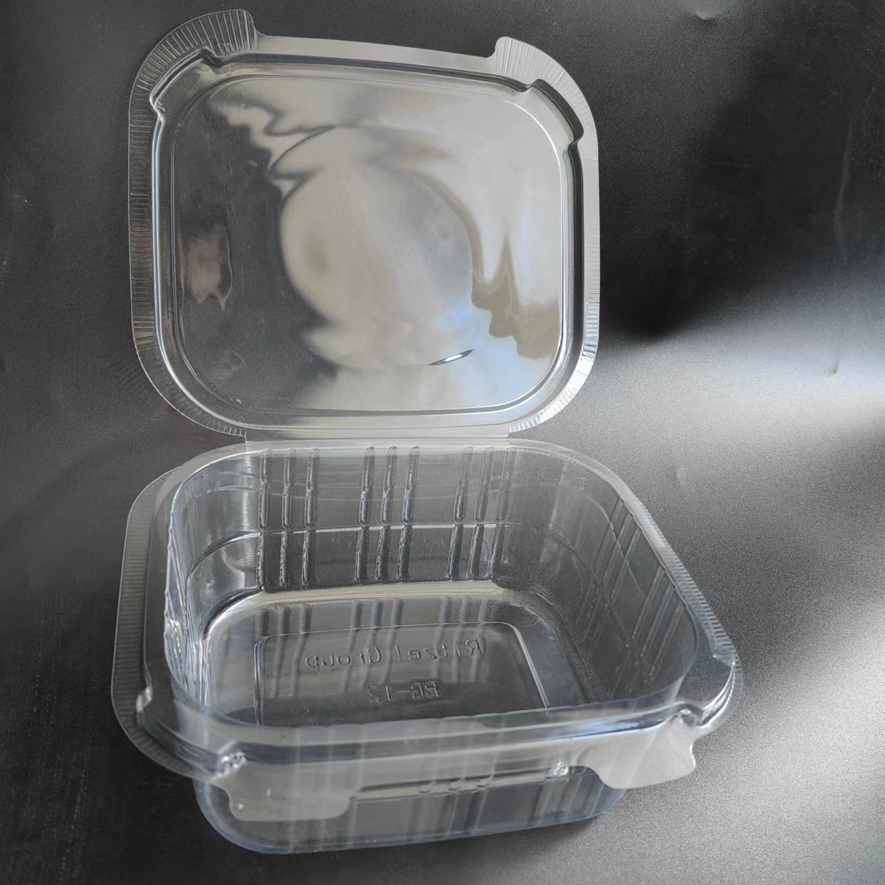 Customized 8oz Clear PET Hinged Clamshell Fruit Container