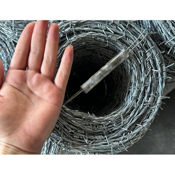 Construction Protection 3or 4inch Barb Distance Galvanized Barbed Wire