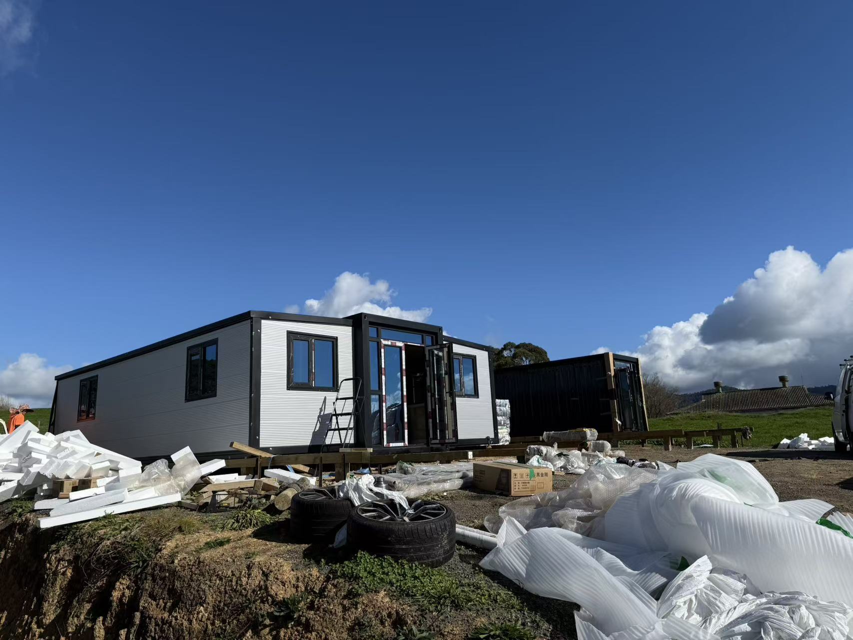 Cold Resistant 30FT Expandable Container Homes Thermal Insulation Modular Container House