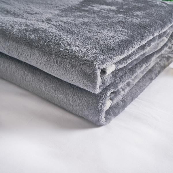 Solid Color Hotel Bed Blanket Fleece Flannel Coverlet Soft 100% Polyester