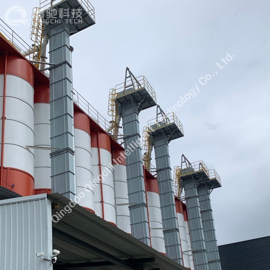 universal bucket elevator