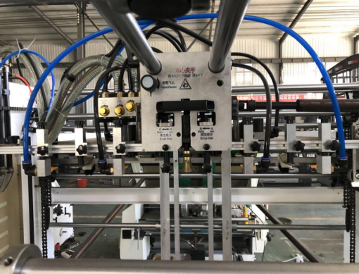 FMZ-1300 Middle Speed Automatic Flute Laminating Machine,Max laminating size:1300mm×1250mm,Min laminating size:400mm×400mm