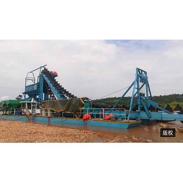 Gold And Diamond Bucket Chain Dredger Mining Machine In River