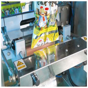 Vertical Plastic Liquid Packaging Machine Sauce Packing Machine Easy Operation