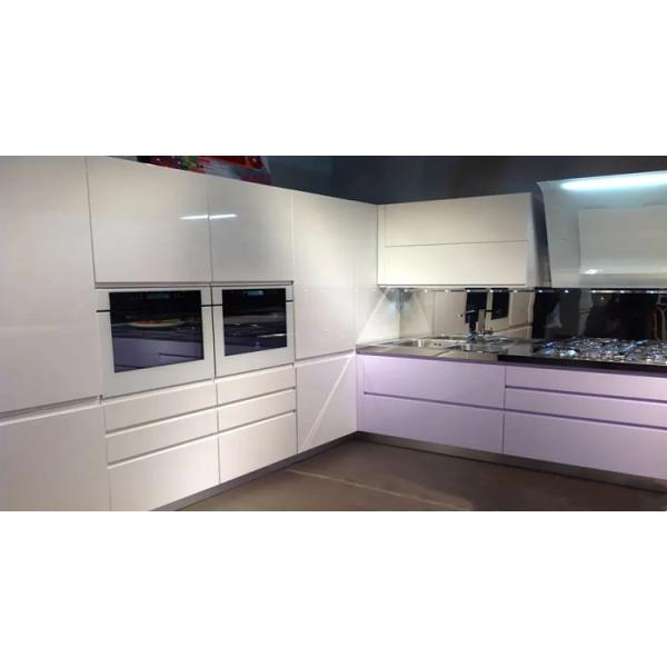 Artificial Quartz Countertop Modern Style Solid Wood Kitchen Cabinets for Apartments