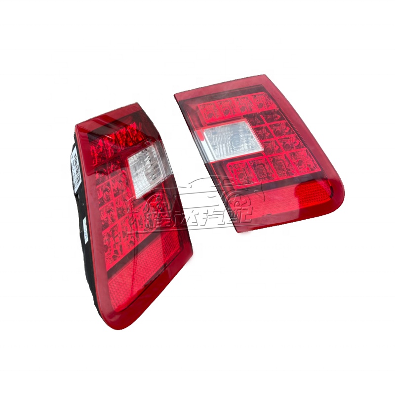 Classic High Quality E Series W212 E200 E260 E350 E450 Rear Trunk Inside Taillight LED Brake Light Wide Light for Mercedes-Benz