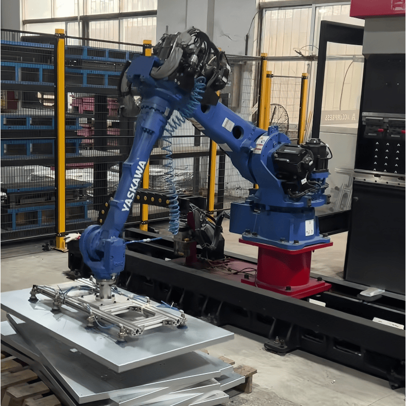 Yaskawa MOTOMAN GP225 Manipulator Palletizing Robot Loading Unloading Material with Gripper Linear