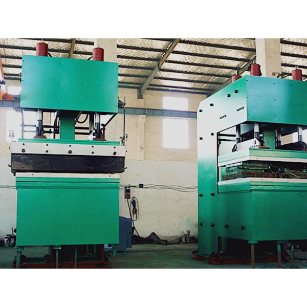 Cooling System Integration Sidewall Belt Rubber Vulcanizing Press Machine with PLC Control and Customized Size