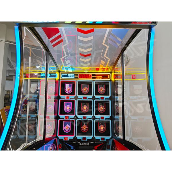 Ultimate Disc Arcade Machine in action showing carnival sports gameplay