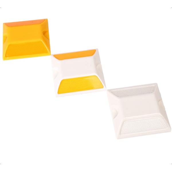 Road Stud Reflectors with 30 Tons Compression Resistance IP>67 Waterproof Grade and Double Side PMMA Reflector for Pavement Markers