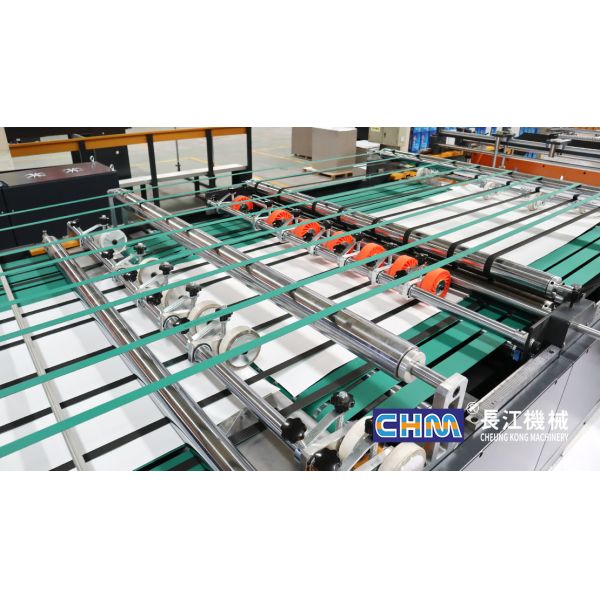 Paper conveyor system for sheet transport