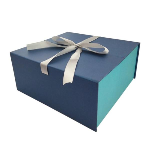 Handmade Gift Packaging Boxes Magnet Cardboard Digital Offset Printing With Ribbon