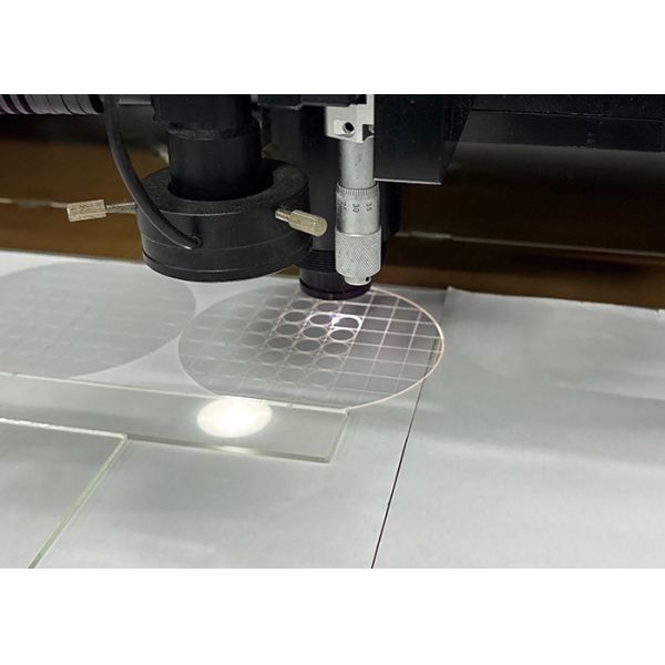 Working Environment 26 Degrees Single Table Glass Cutting Machine Providing Beam M2 Below 1.2 Ideal for Glass Processing Applications To Accuracy±0