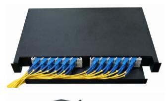 Plastic Angled Adapter 19 Rack Mount Fiber Patch Panel For FTTH FTTB FTTX Network