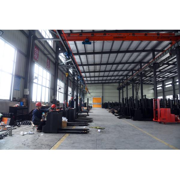 2T Forward Moving Balance Weight Stacker Full Automatic Legless Electric Forklift 1.5T