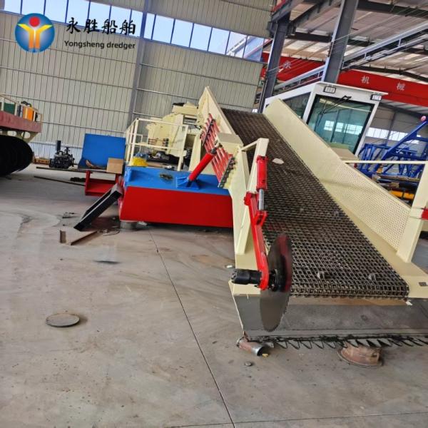 Multi Function 60kw Aquatic Plant Harvester For River Lake Cleaning