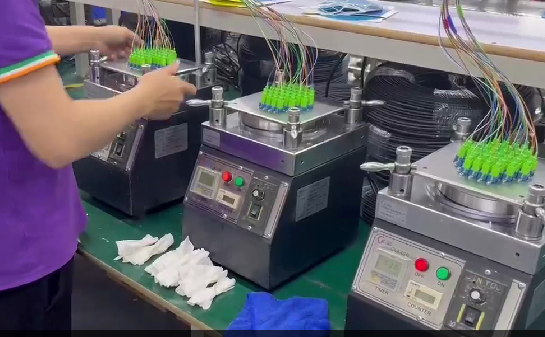 Pneumatic Ribbon Buffer Fiber Optic Thermal Stripping Machine with 0.65~0.8MPa Pressure and 75W Power for Optical Fiber Communication