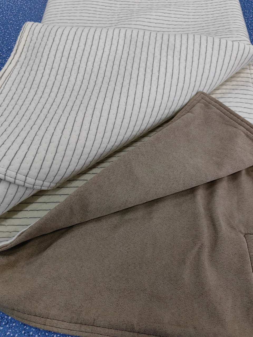 Luxurious Silver Thread Earthing Therapy Grounding Throw Blanket Pad Customized Bedding for Safety Ground Therapy Mattress