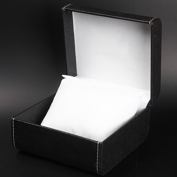 Single Twist Brown Leather Watch Box Elegant Style Recyclable With Stitching