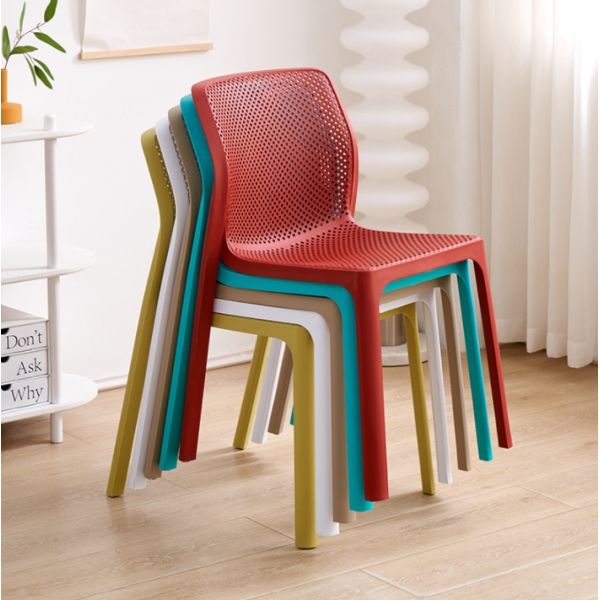 Grey Plastic Stackable Outdoor Dining Chairs PP Plastic Rattan Dining Chairs