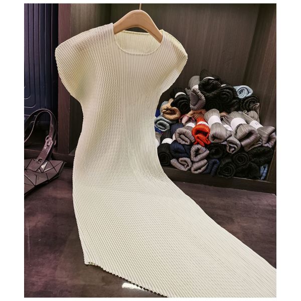 High-End Elegant A-Line Polyester Casual Solid Color Pleated Irregular Design Loose Slimming Neck Summer Niche Short Size XL
