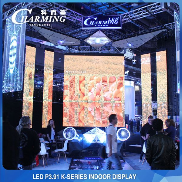 Outdoor P3.91 High Resolution LED Display Screen Panel 12Bit Front Maintenance