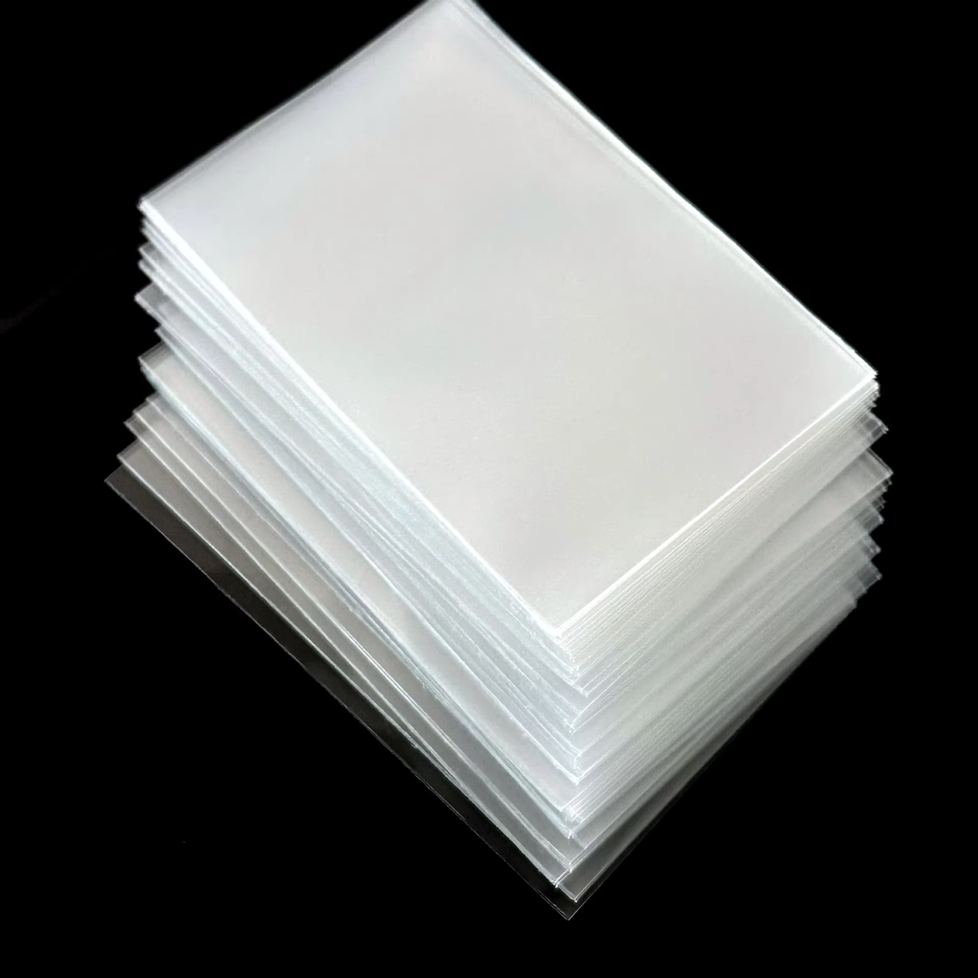 Wholesale Customizable Durable Clear Plastic PP Games Holographic Protective Case Card Sleeves