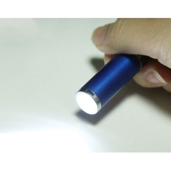 Electric Torch Brightest LED Flashlight Lumens Small LED Flashlight With Carabiner